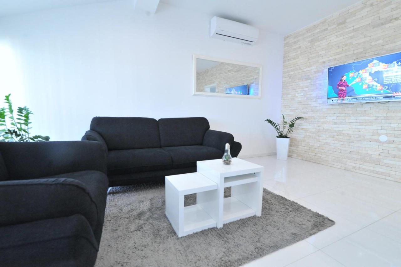 Apartmant Shine Luxury Maslenica Exterior foto